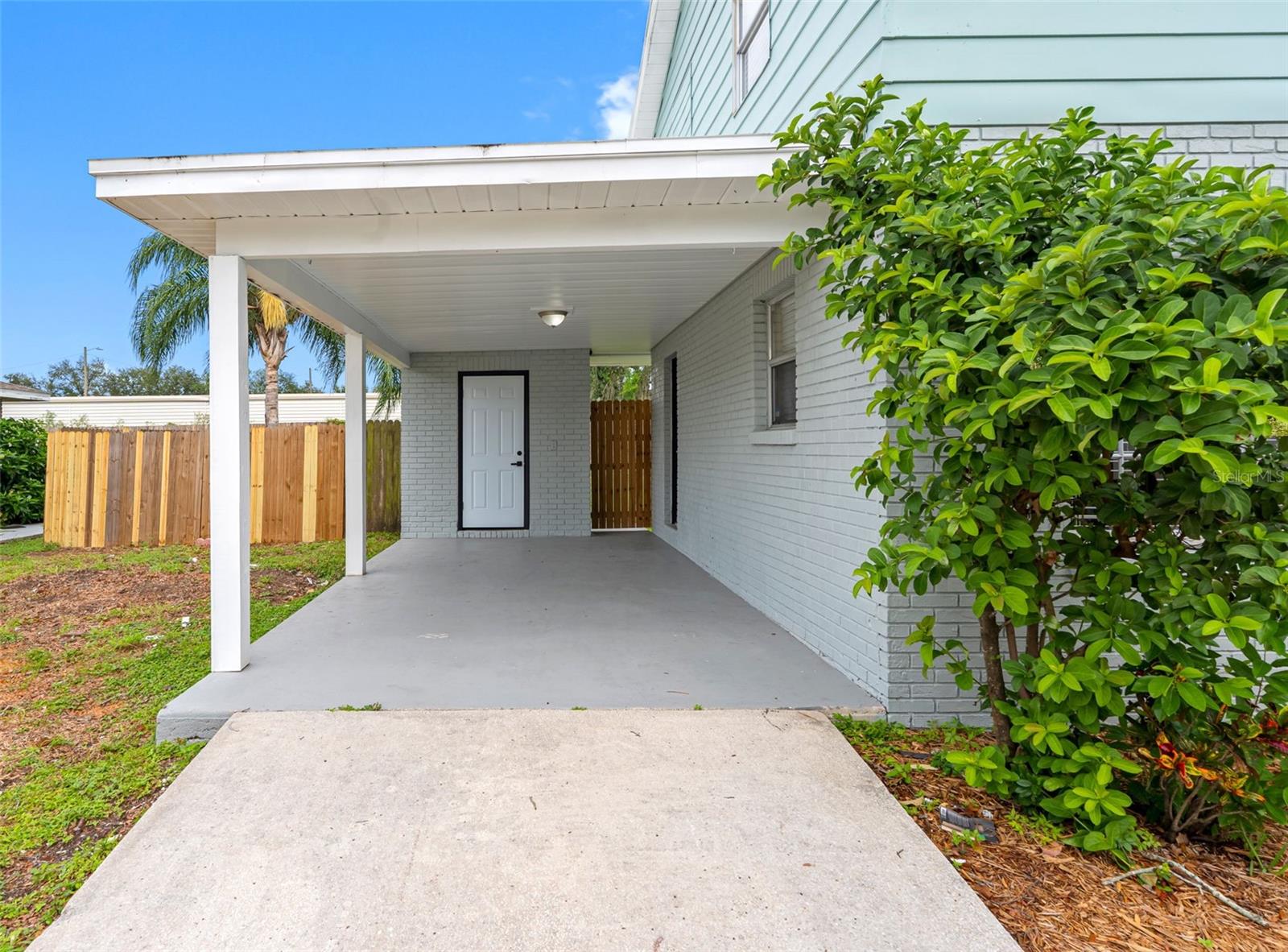 230 BEVERLY BLVD — photo 28