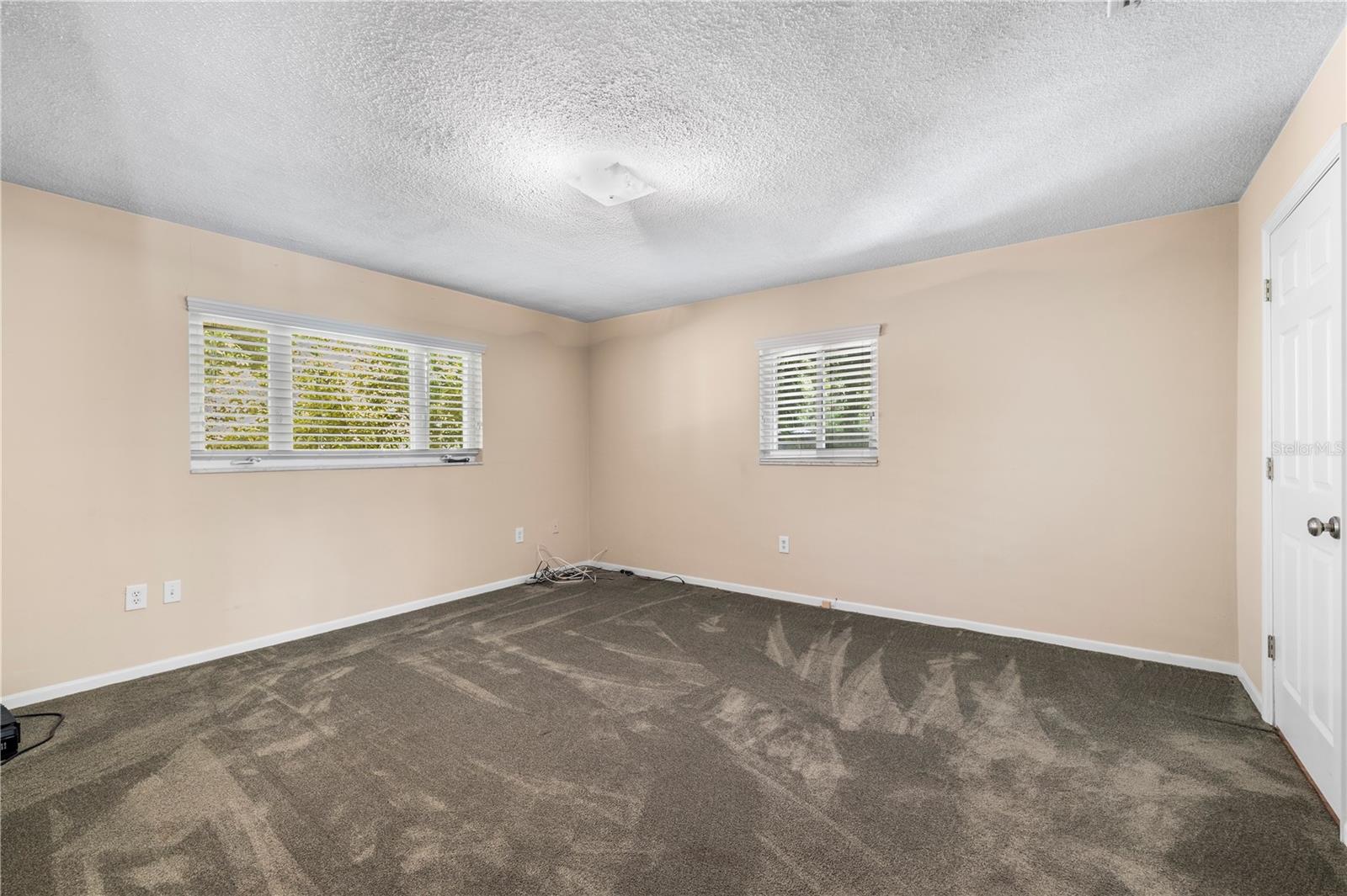 2162 LONG BOW LN — photo 38