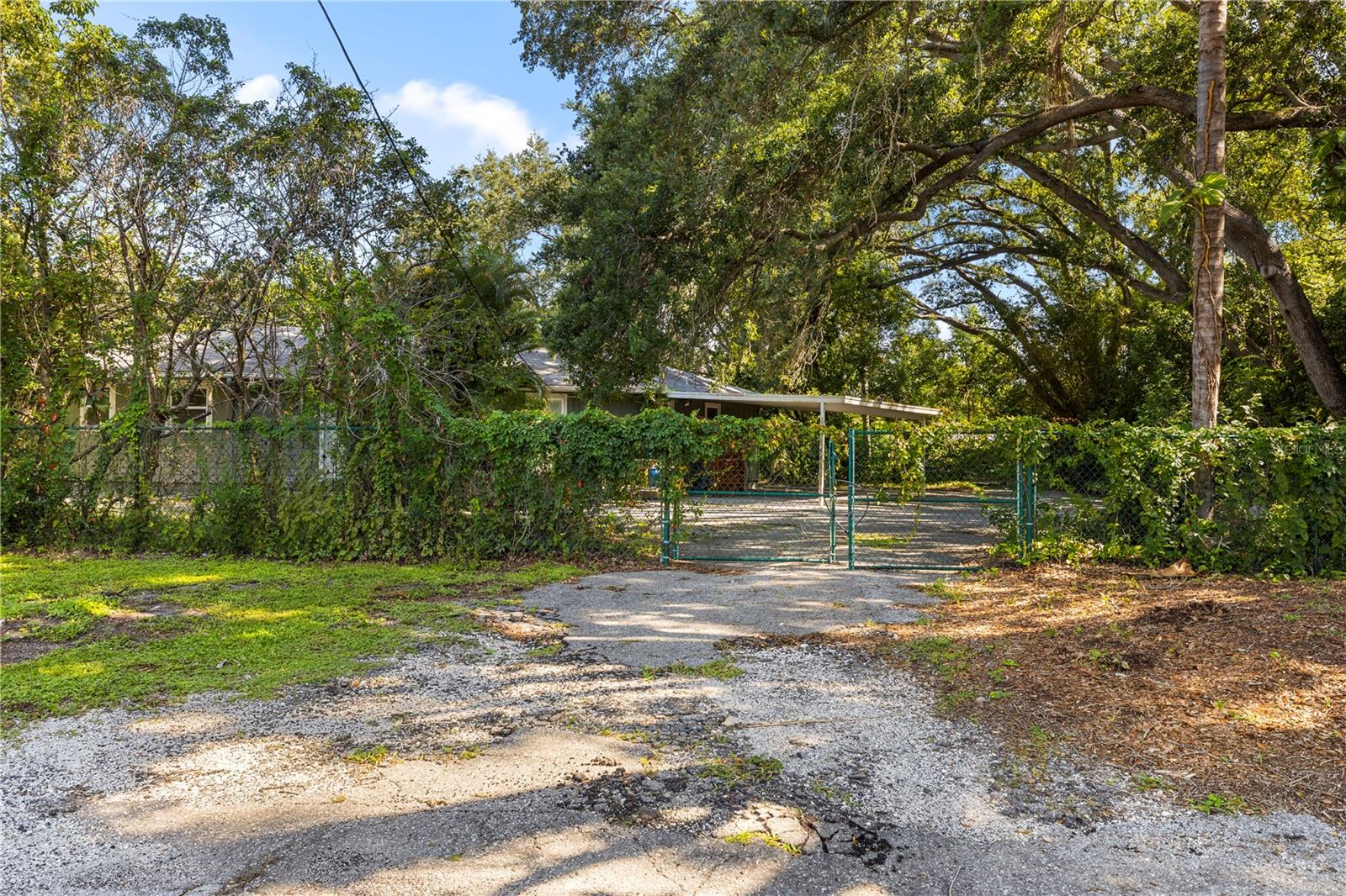 2162 LONG BOW LN — photo 4