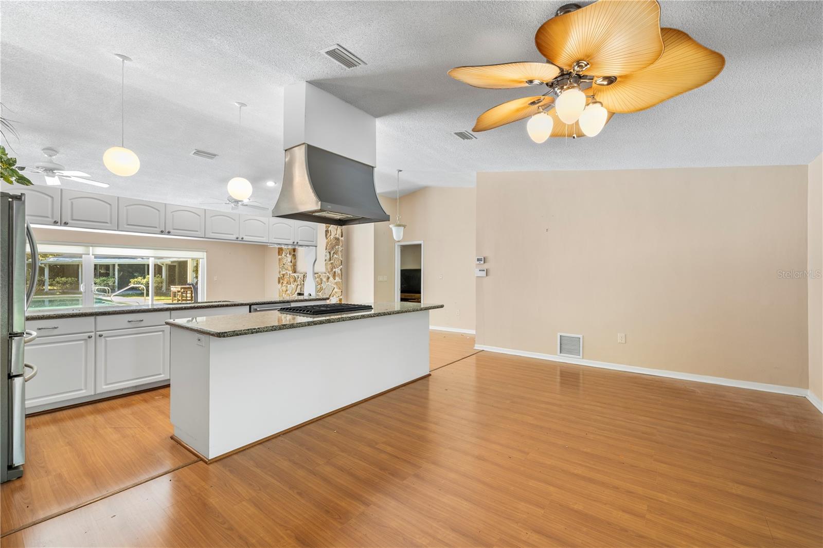 2162 LONG BOW LN — photo 50