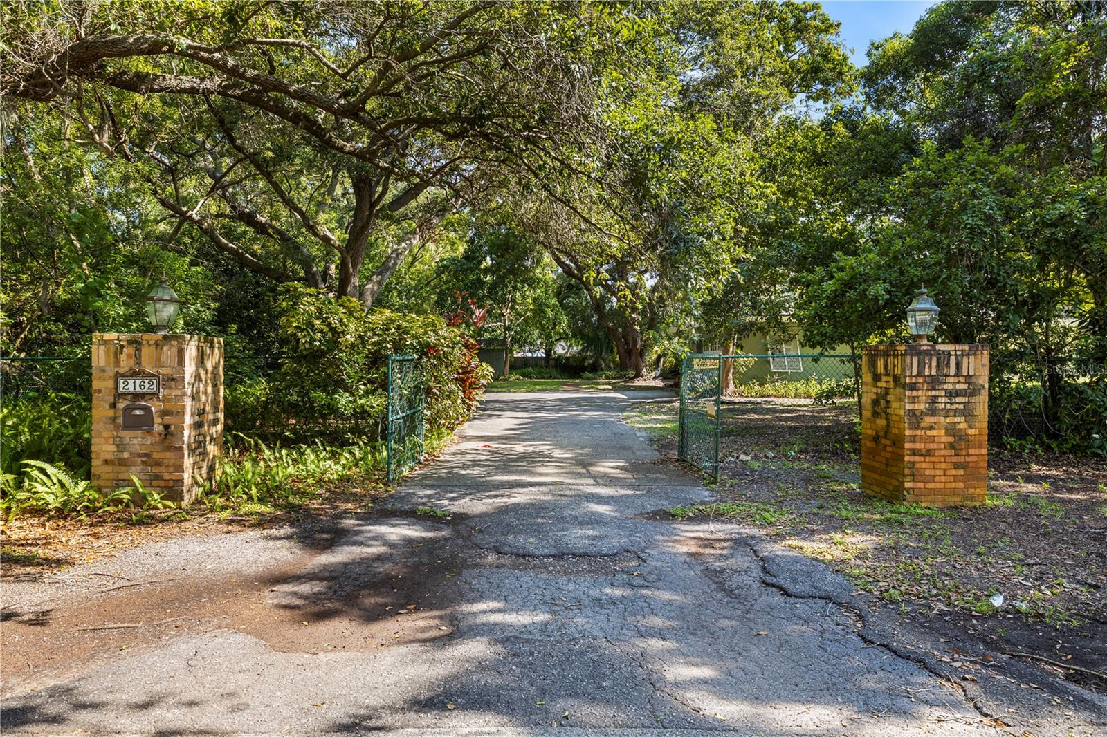 2162 LONG BOW LN — photo 3