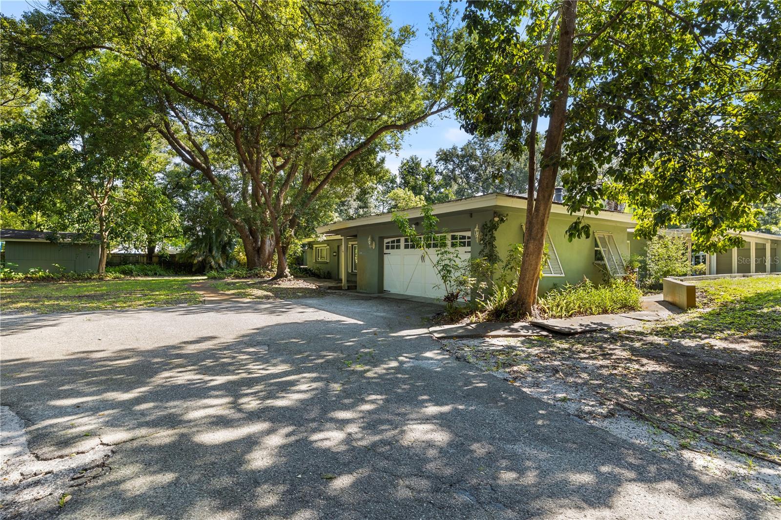 2162 LONG BOW LN — photo 2