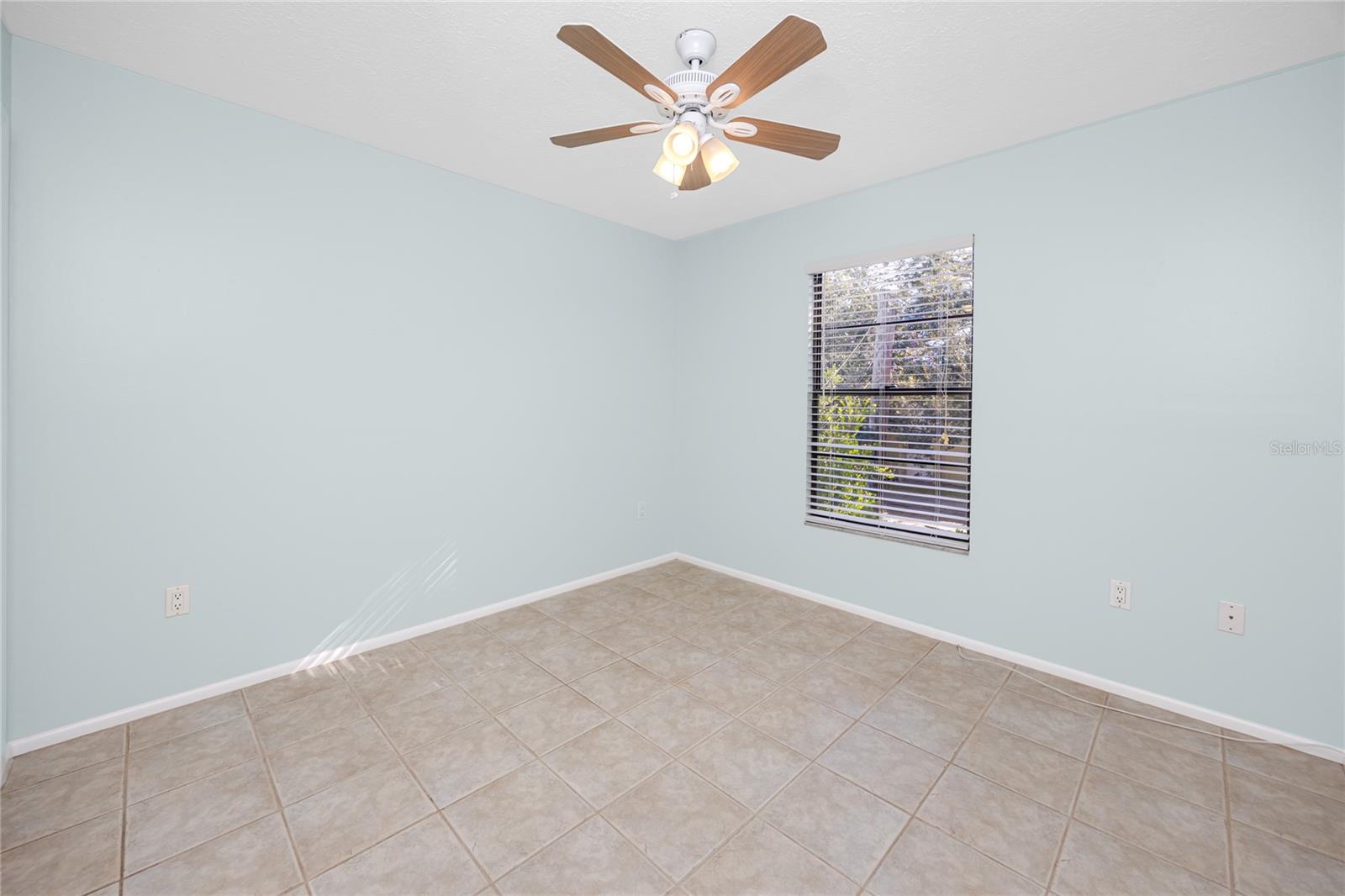 1303 S MOODY AVE — photo 33