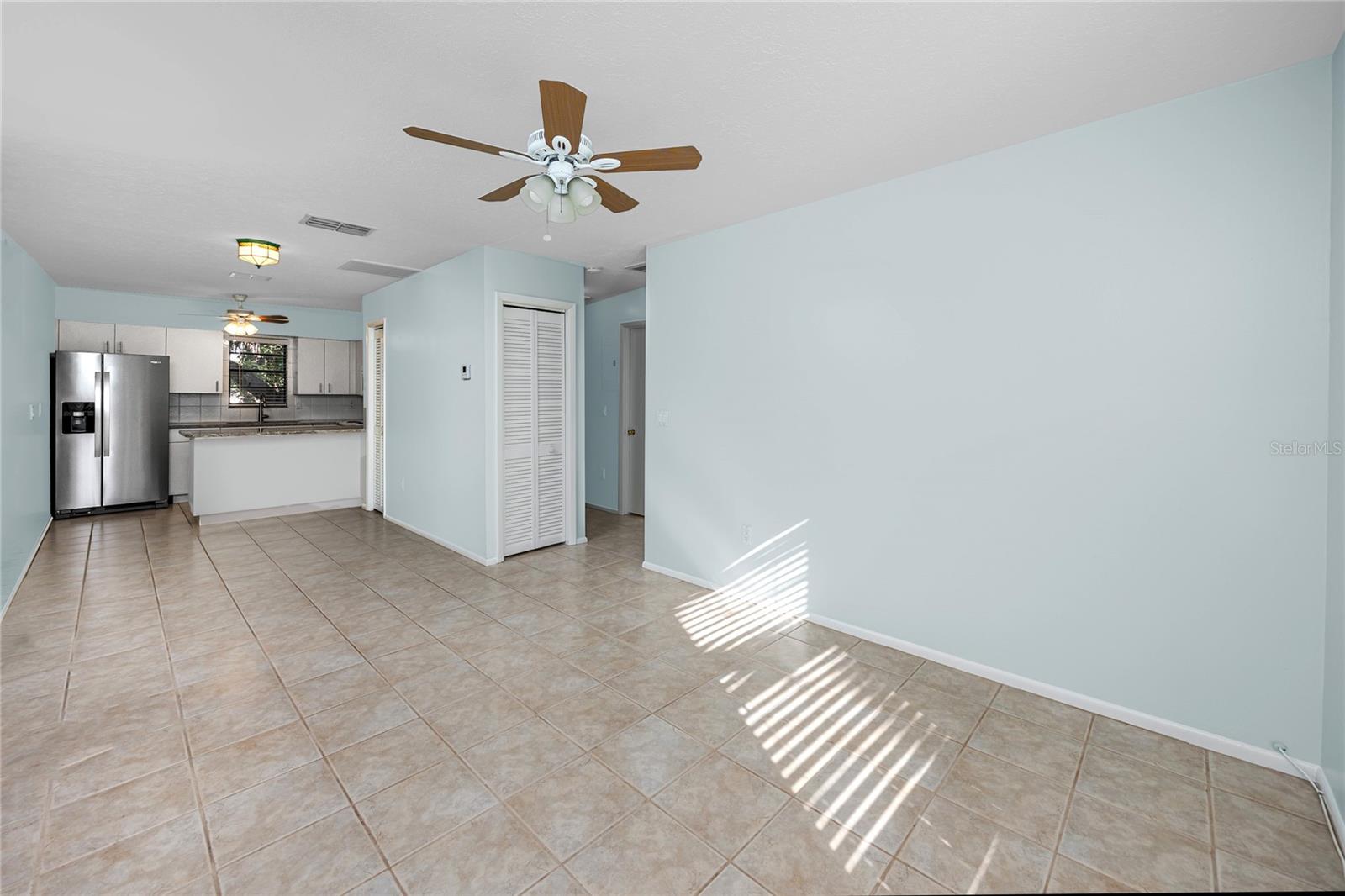 1303 S MOODY AVE — photo 8