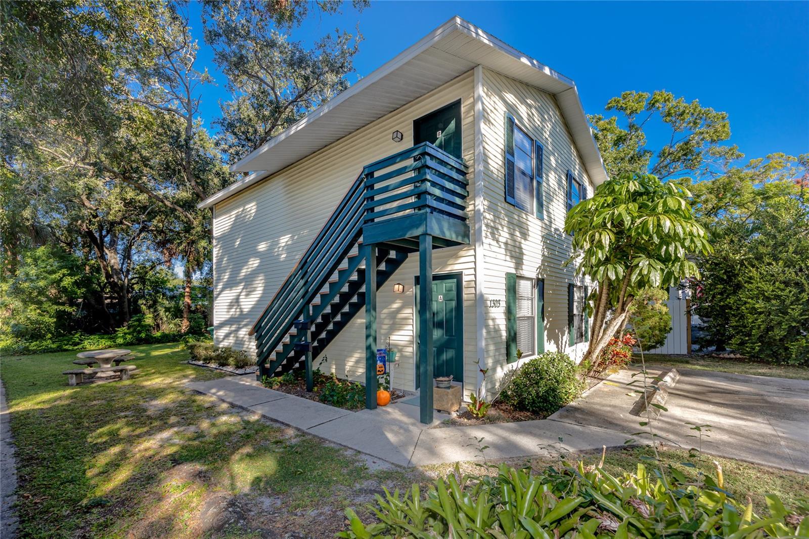 1303 S MOODY AVE — photo 4