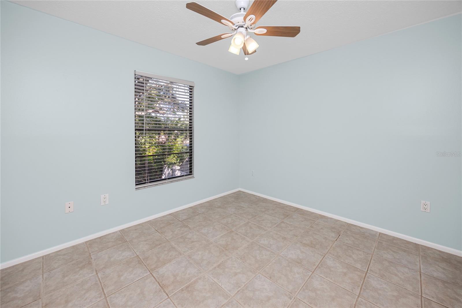 1303 S MOODY AVE — photo 28