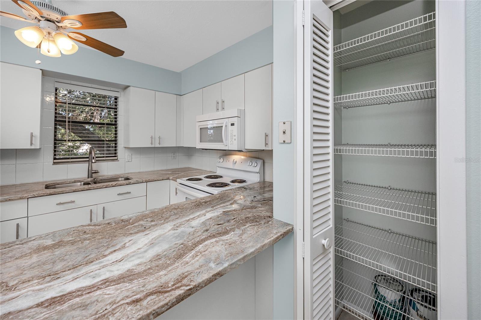 1303 S MOODY AVE — photo 21