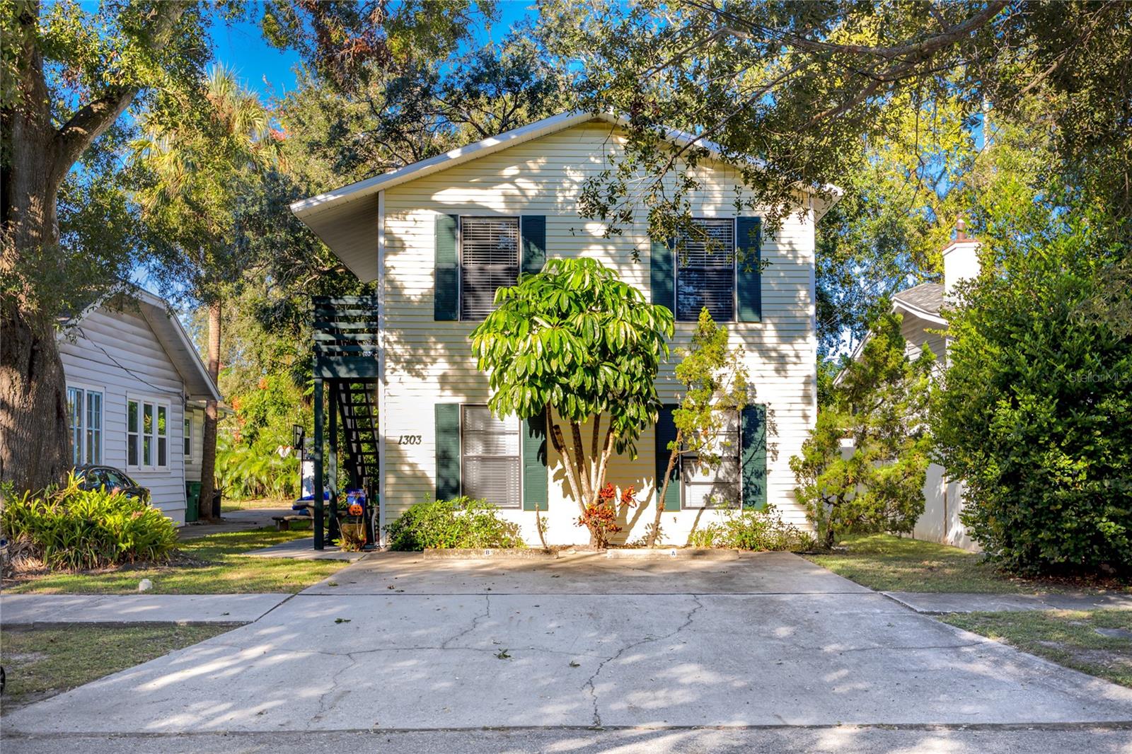 1303 S MOODY AVE — photo 2