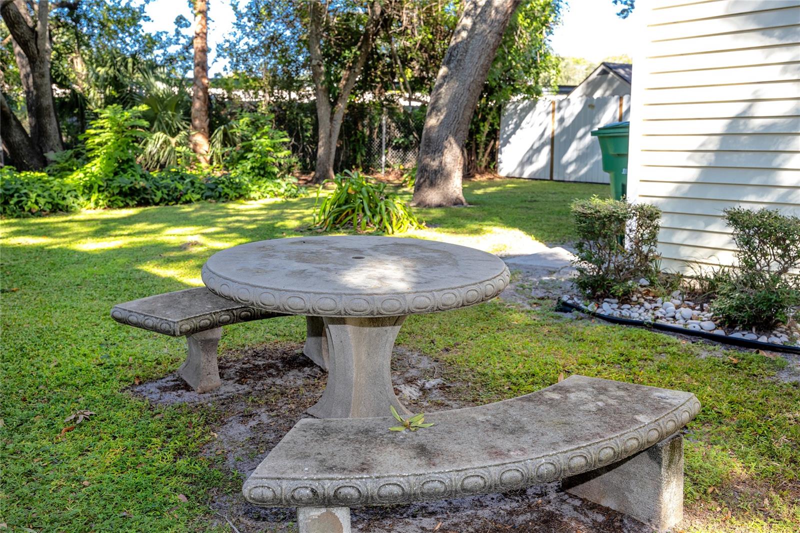 1303 S MOODY AVE — photo 37