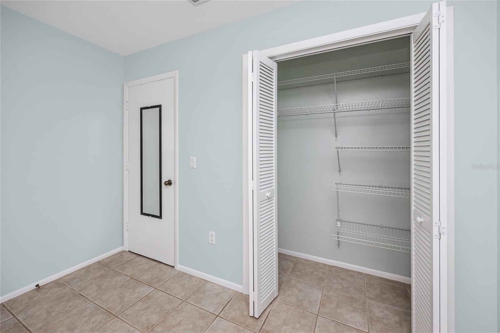 1303 S MOODY AVE — photo 35