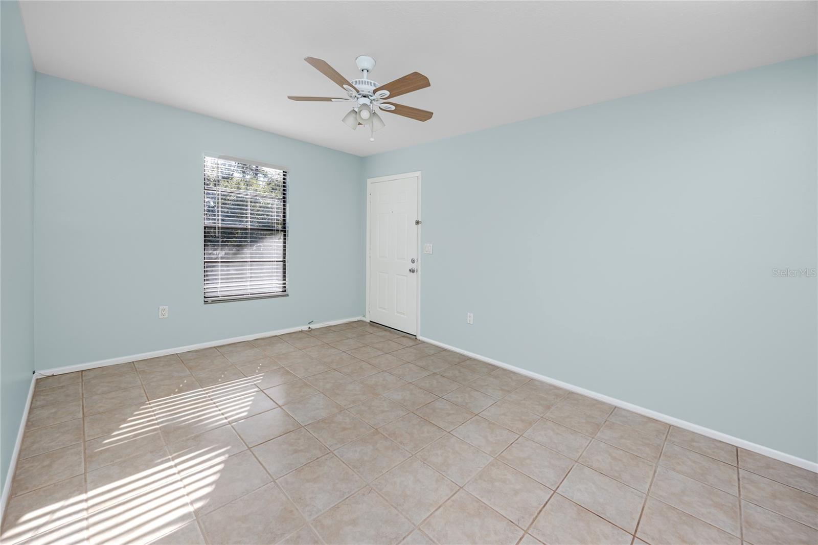 1303 S MOODY AVE — photo 19