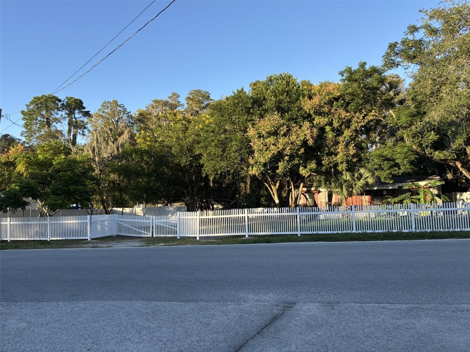 9260 LAKE DR — photo 11