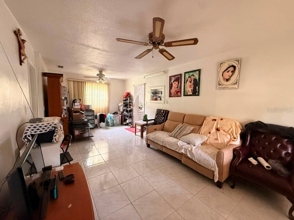 4203 S TRASK ST — photo 7