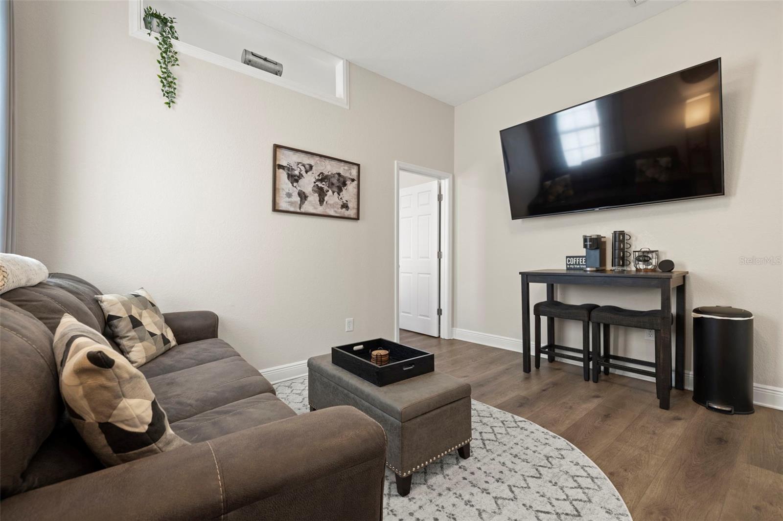 2526 W UNION ST — photo 22