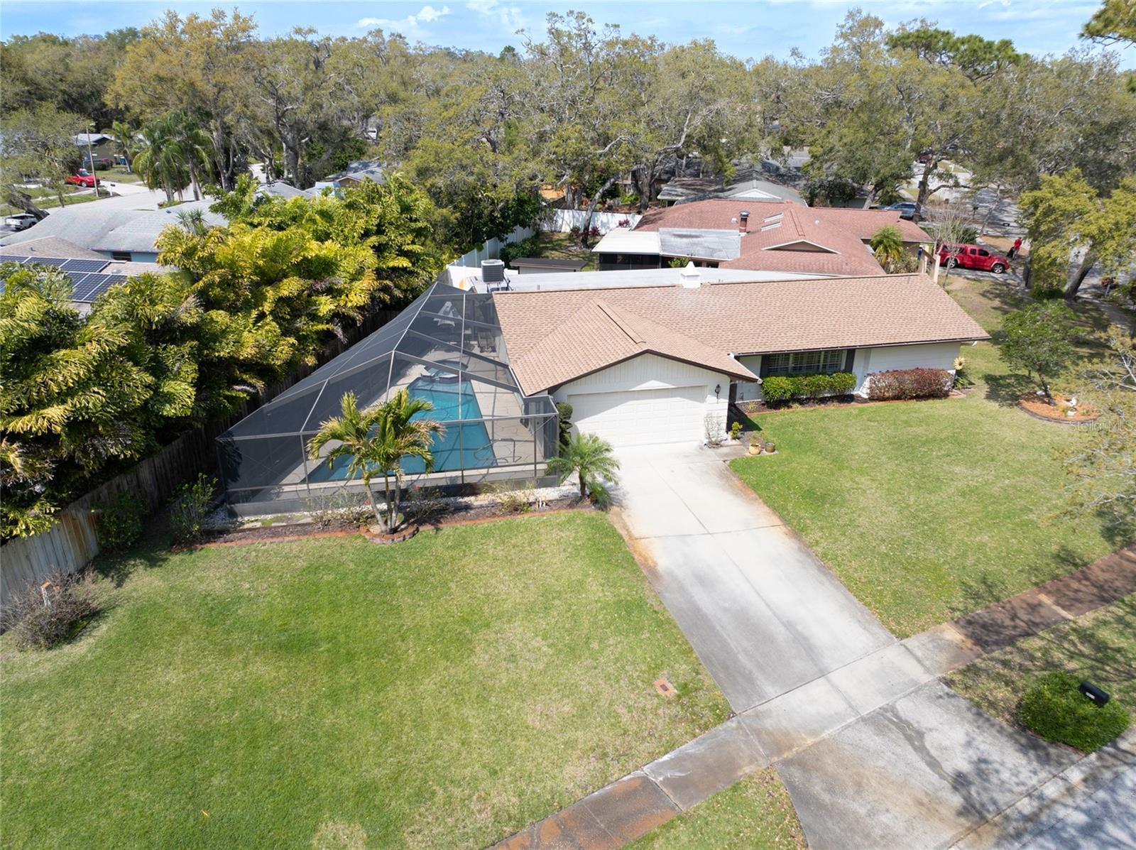 1830 OAK FOREST DR S — photo 38