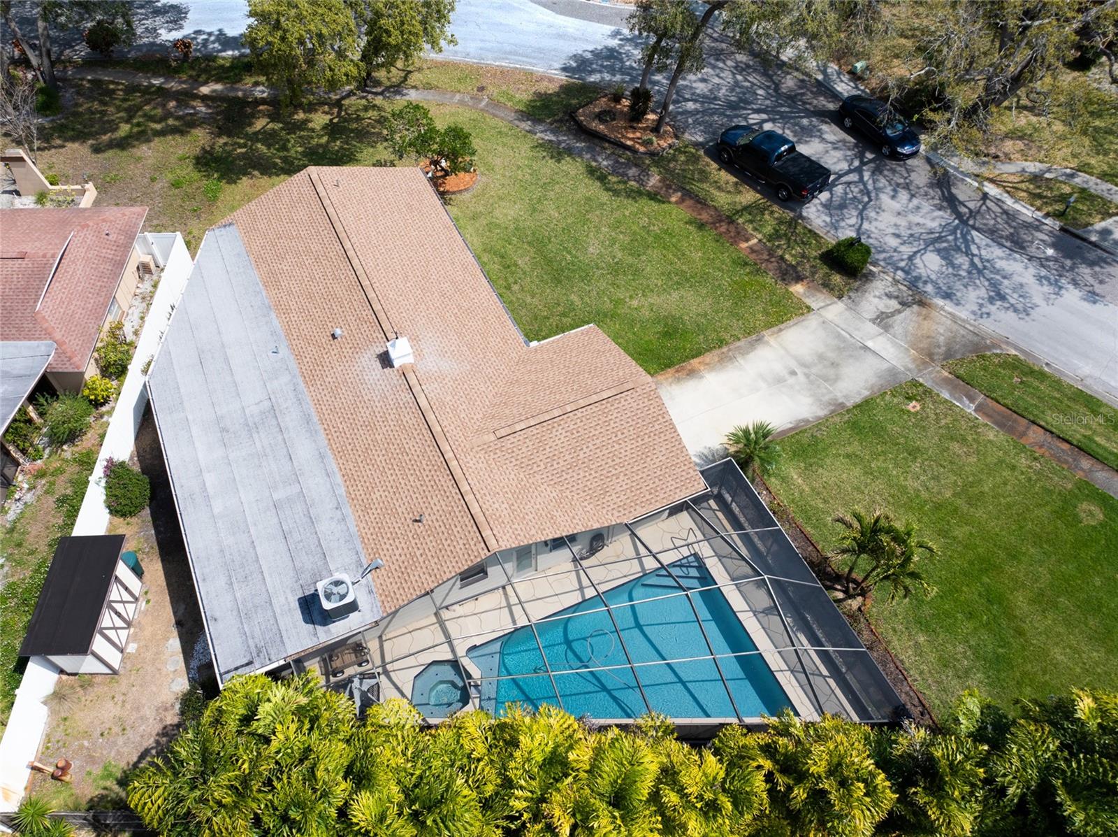 1830 OAK FOREST DR S — photo 40