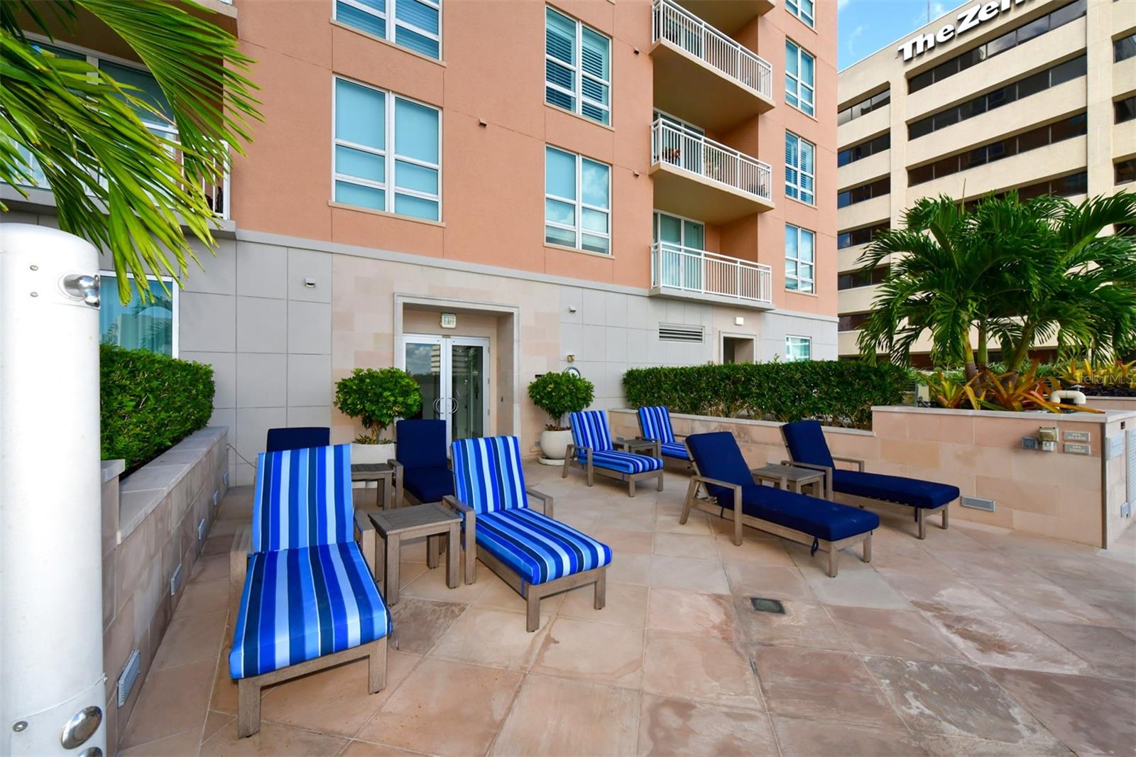 1350 MAIN ST #908 — photo 32
