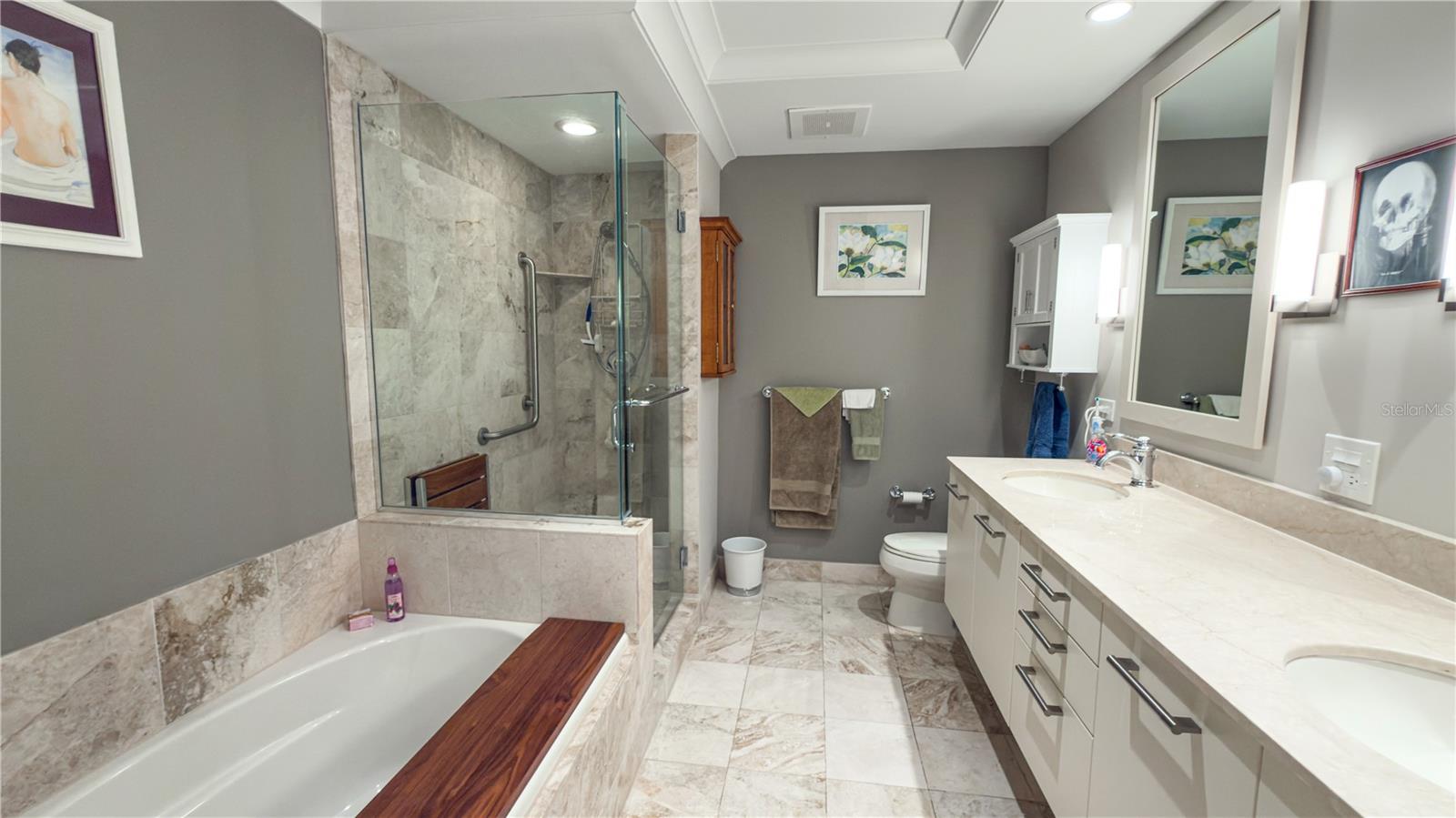 1350 MAIN ST #908 — photo 17