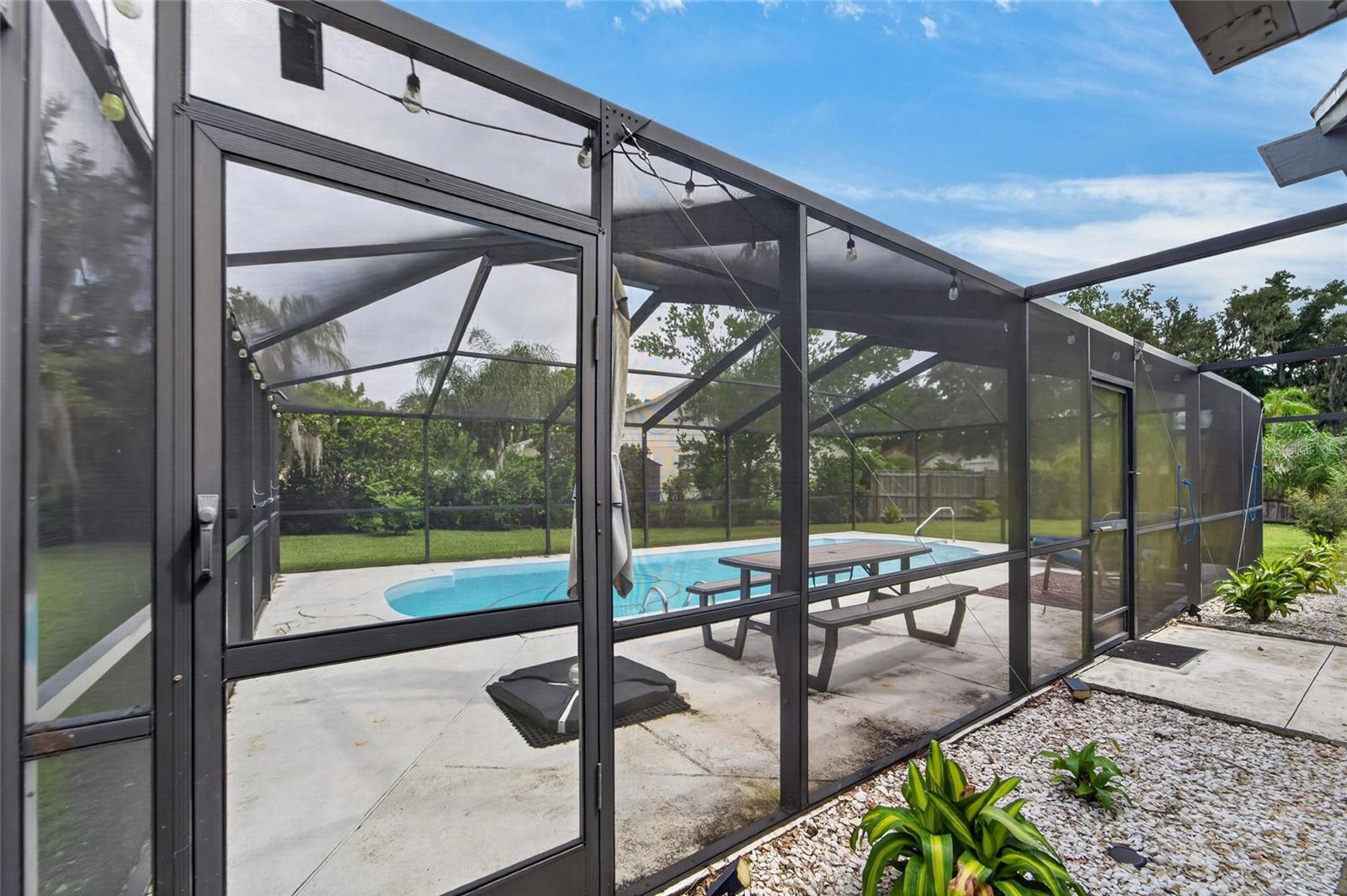 1120 LAKEMONT DR — photo 18