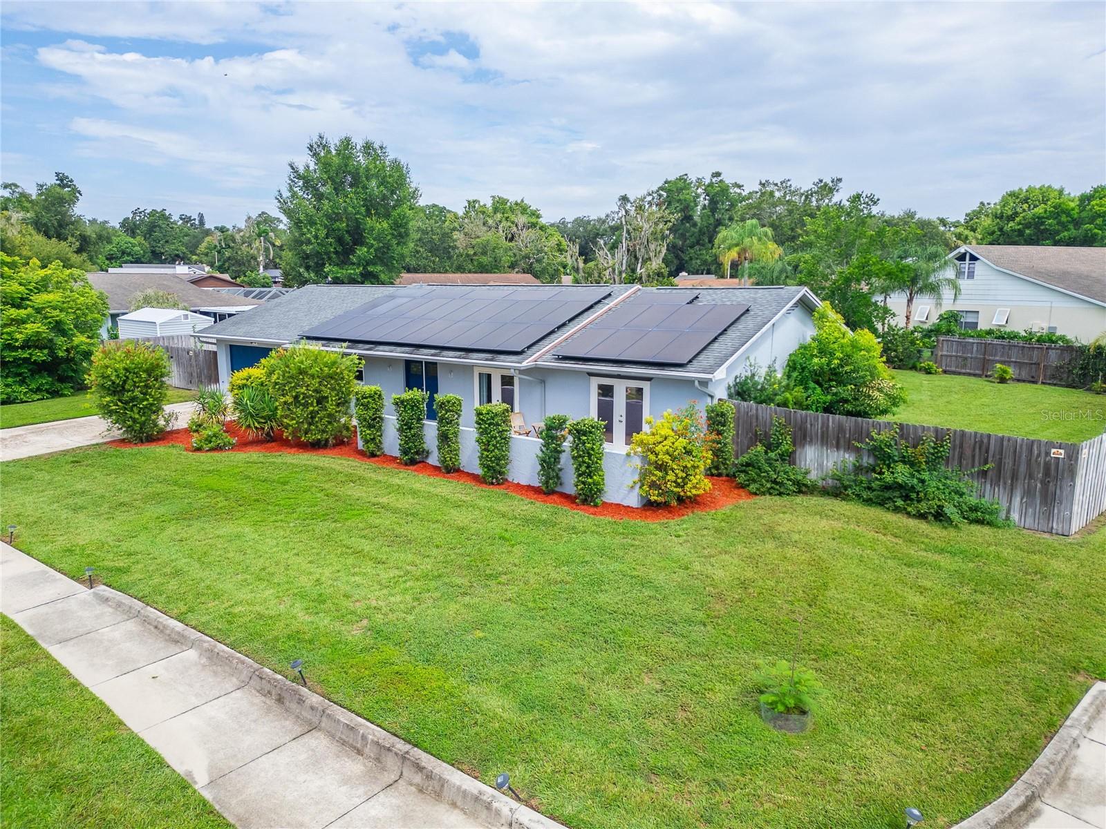 1120 LAKEMONT DR — photo 3