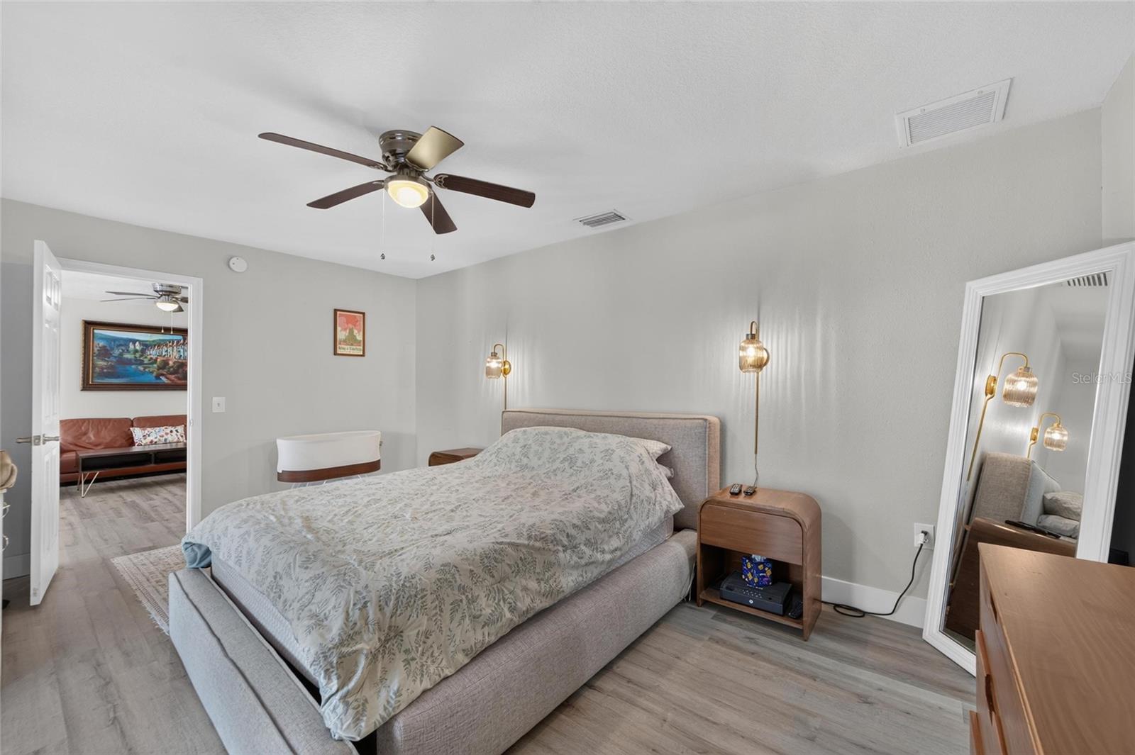1120 LAKEMONT DR — photo 62