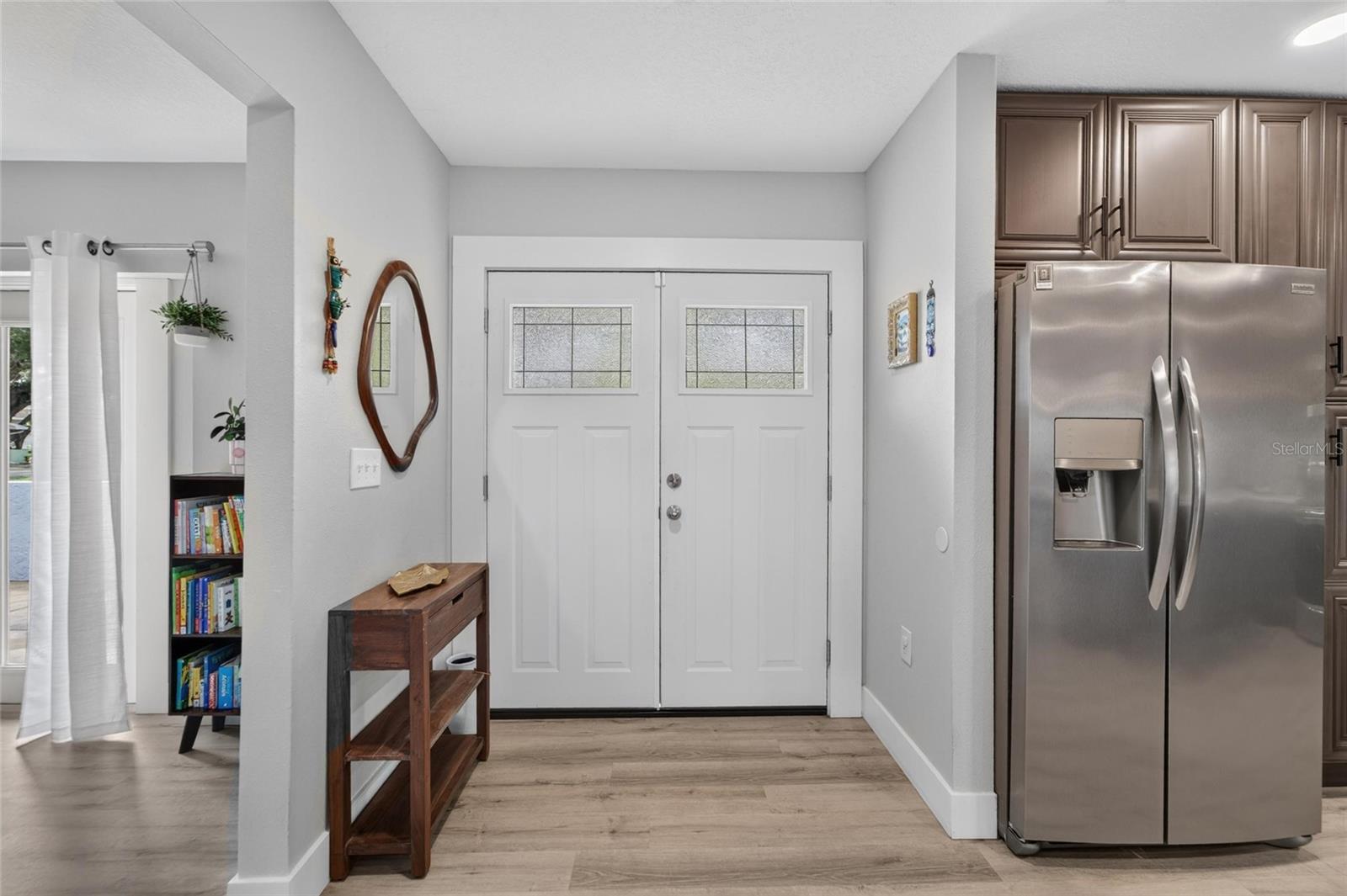 1120 LAKEMONT DR — photo 23