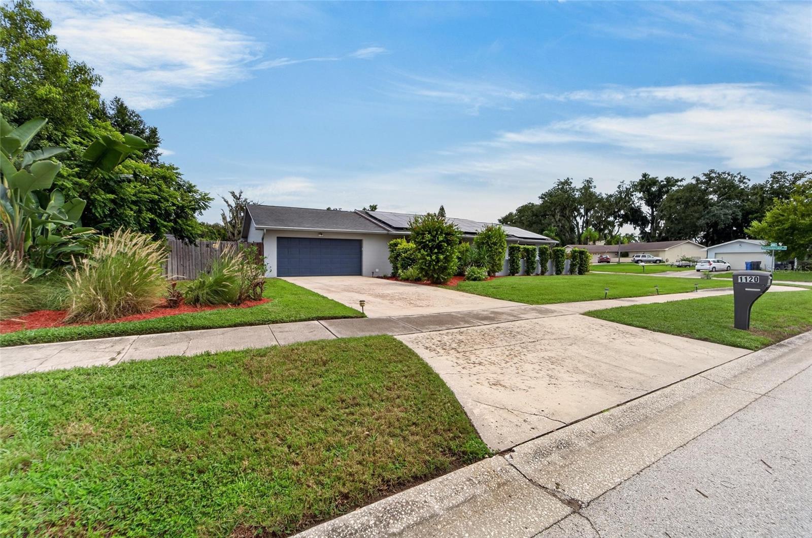 1120 LAKEMONT DR — photo 13