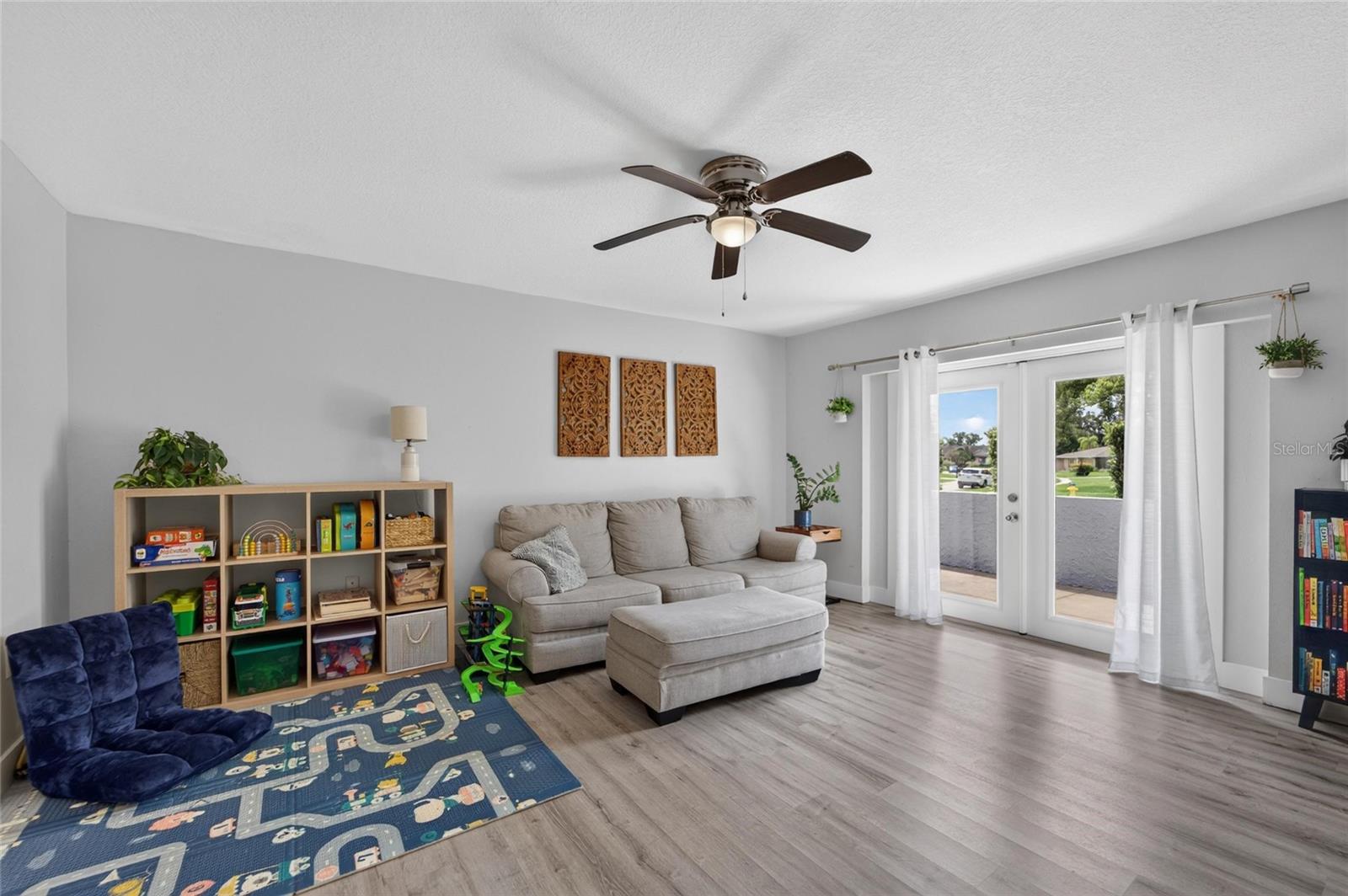 1120 LAKEMONT DR — photo 45