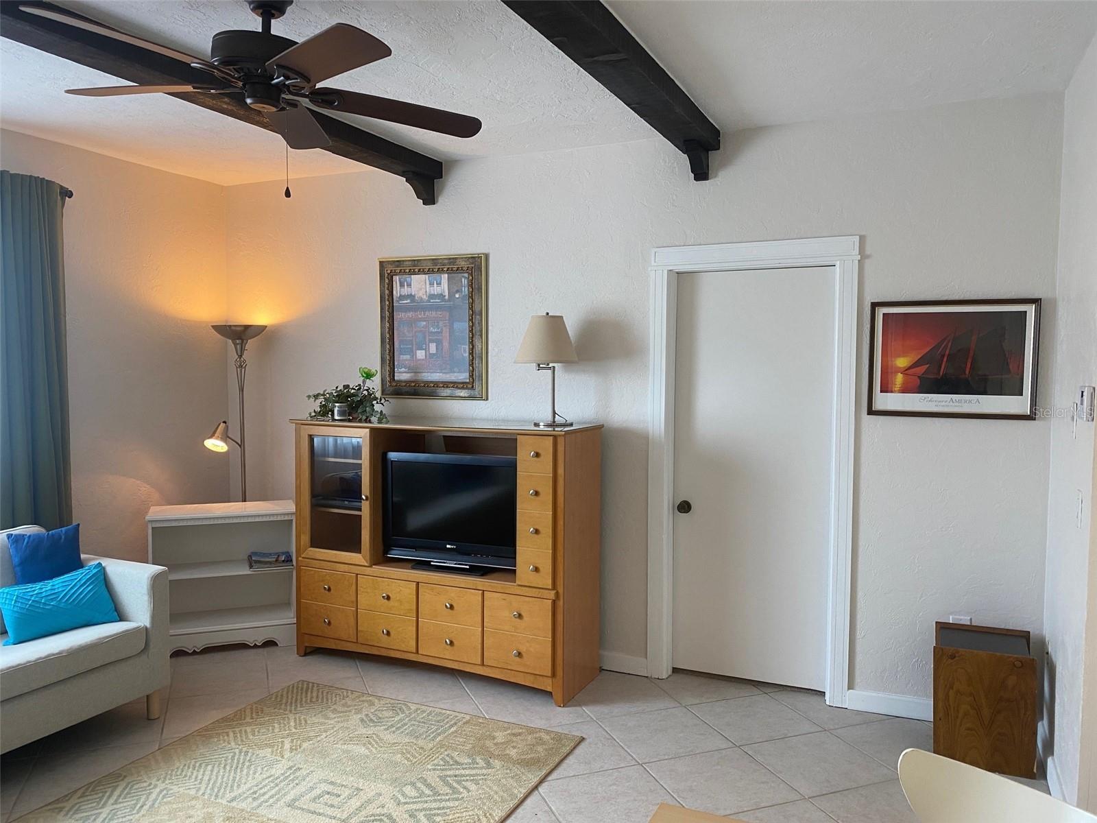 238 TAMPA AVE W #6B — photo 7