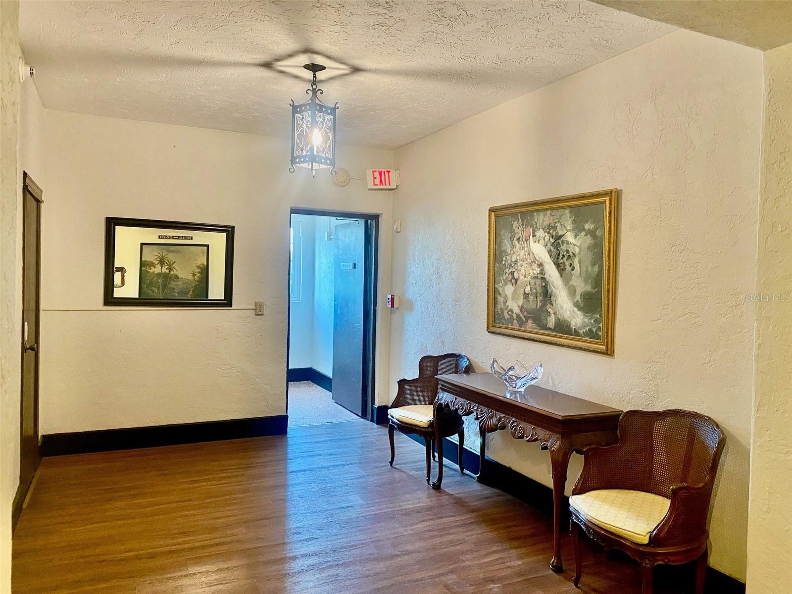 238 TAMPA AVE W #6B — photo 30