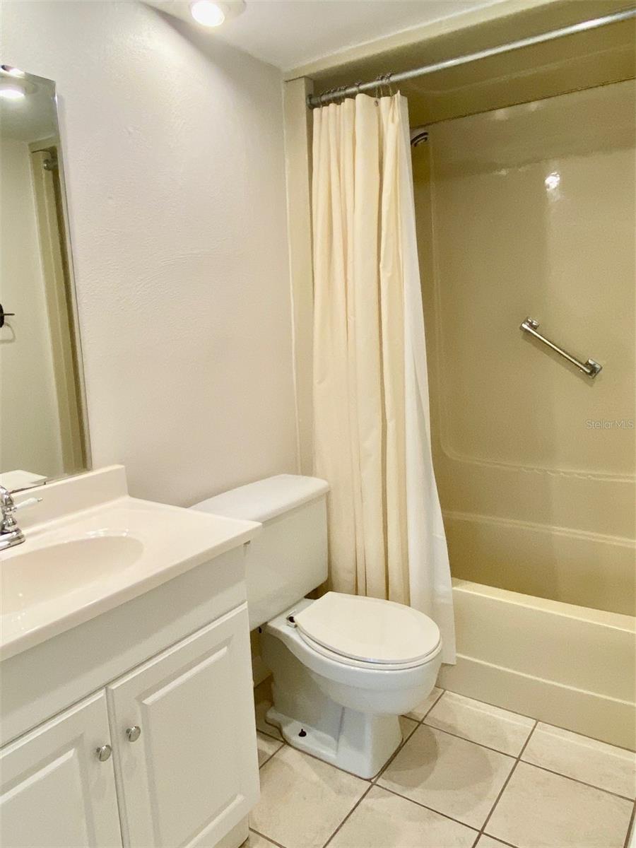 238 TAMPA AVE W #6B — photo 17