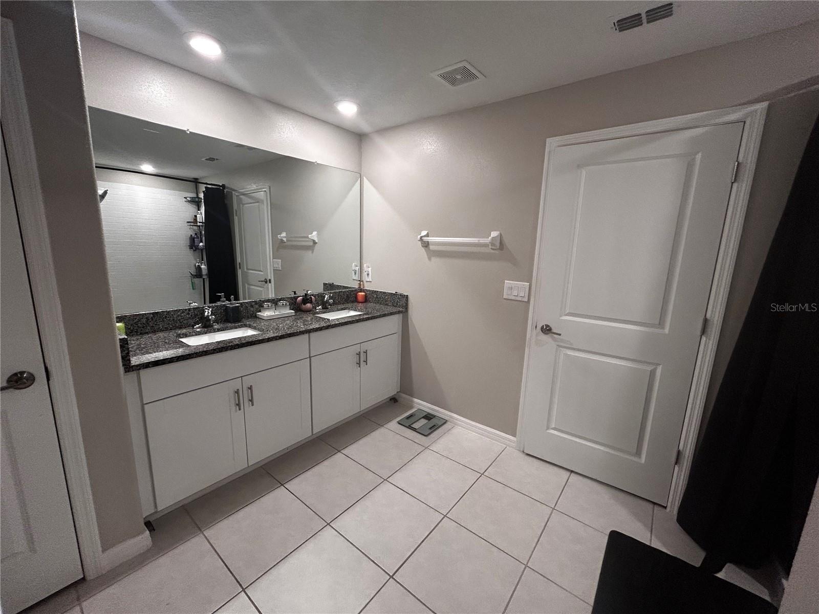 5466 BLUE AZURE DR — photo 28