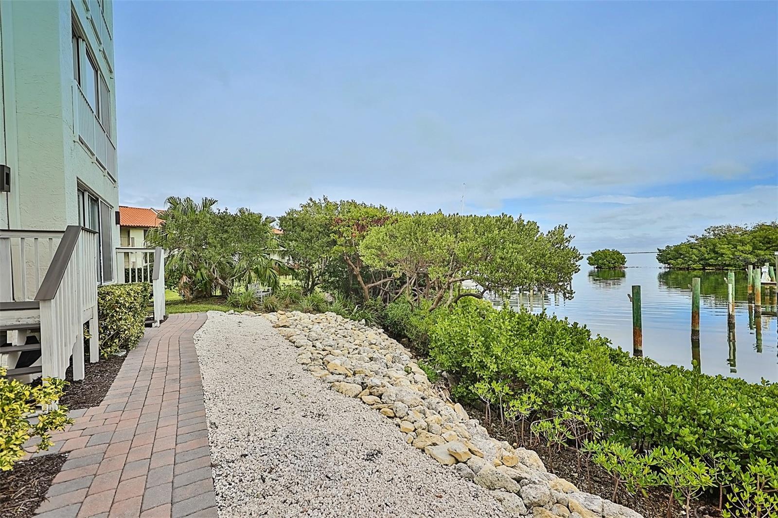 1593 PINELLAS BAYWAY S — photo 45