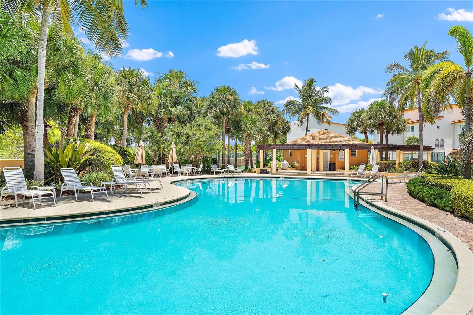 1593 PINELLAS BAYWAY S — photo 3