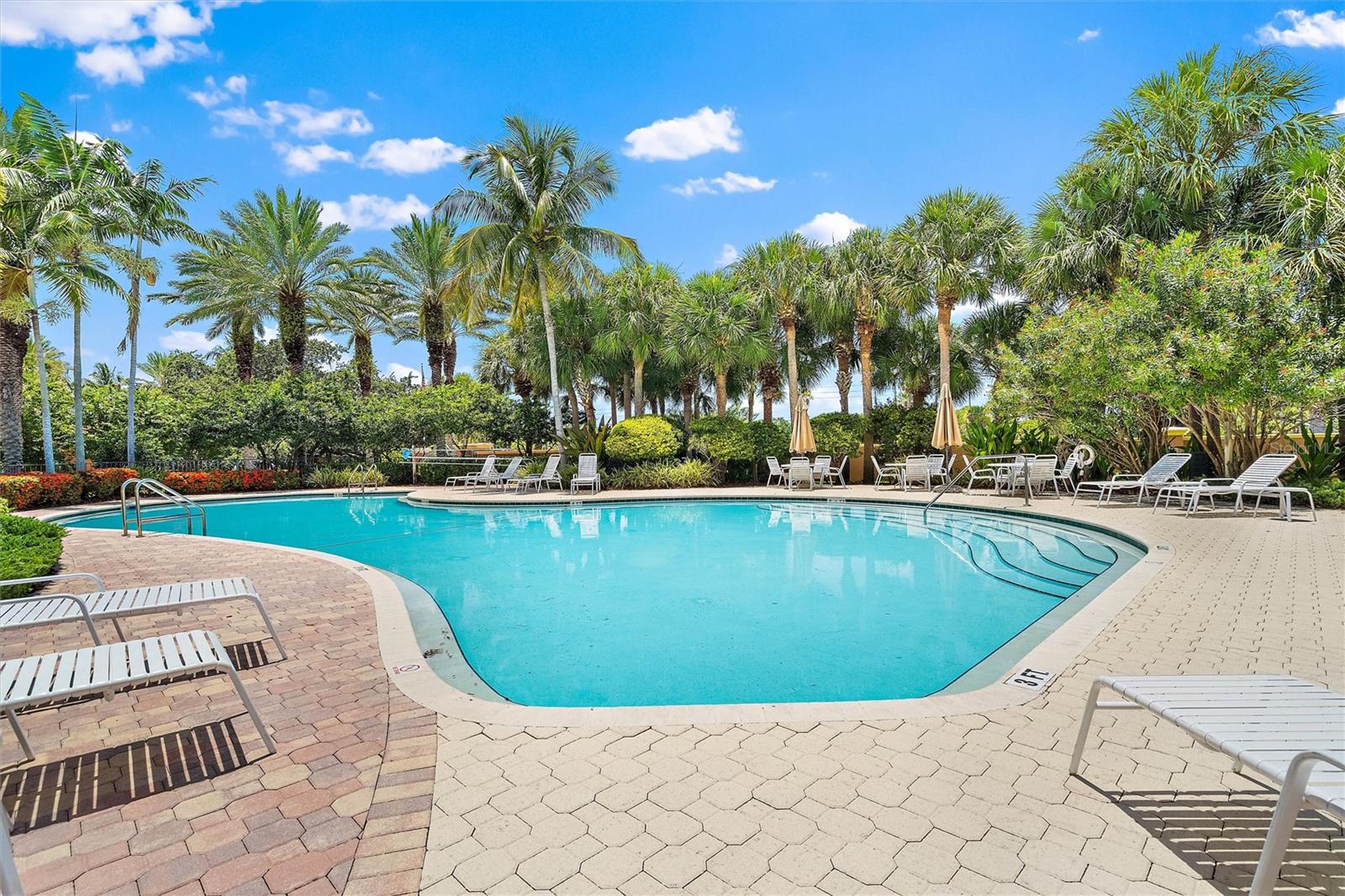 1593 PINELLAS BAYWAY S — photo 48