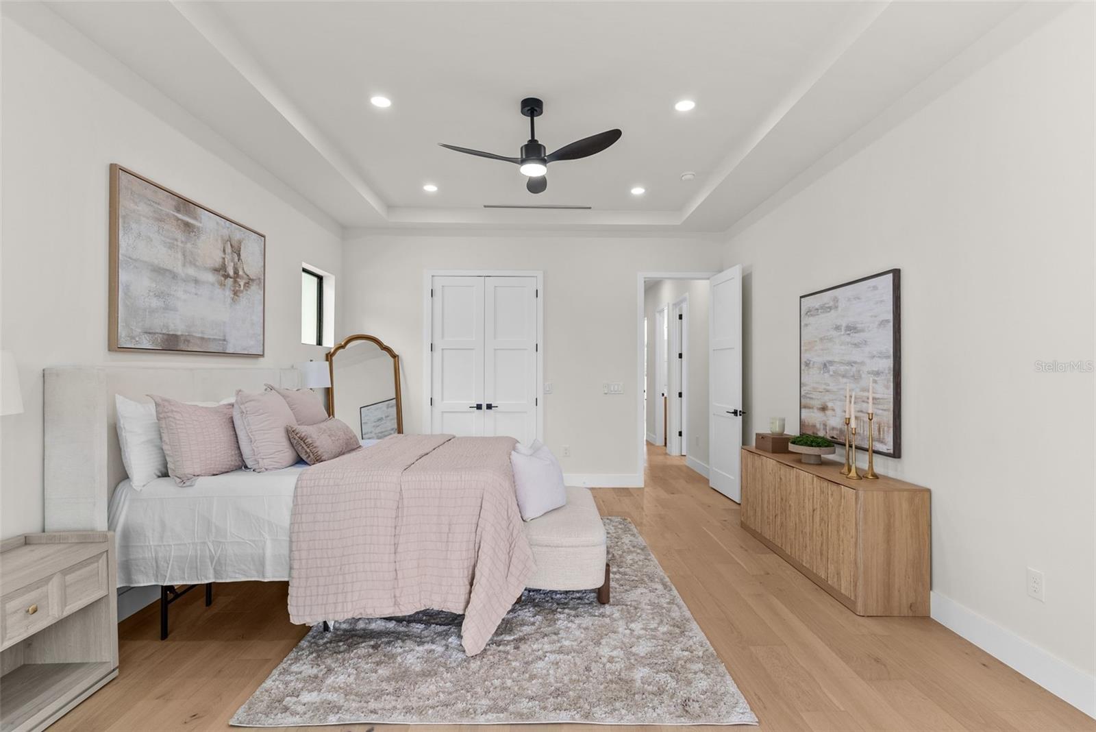 1005 W BRADDOCK ST — photo 26