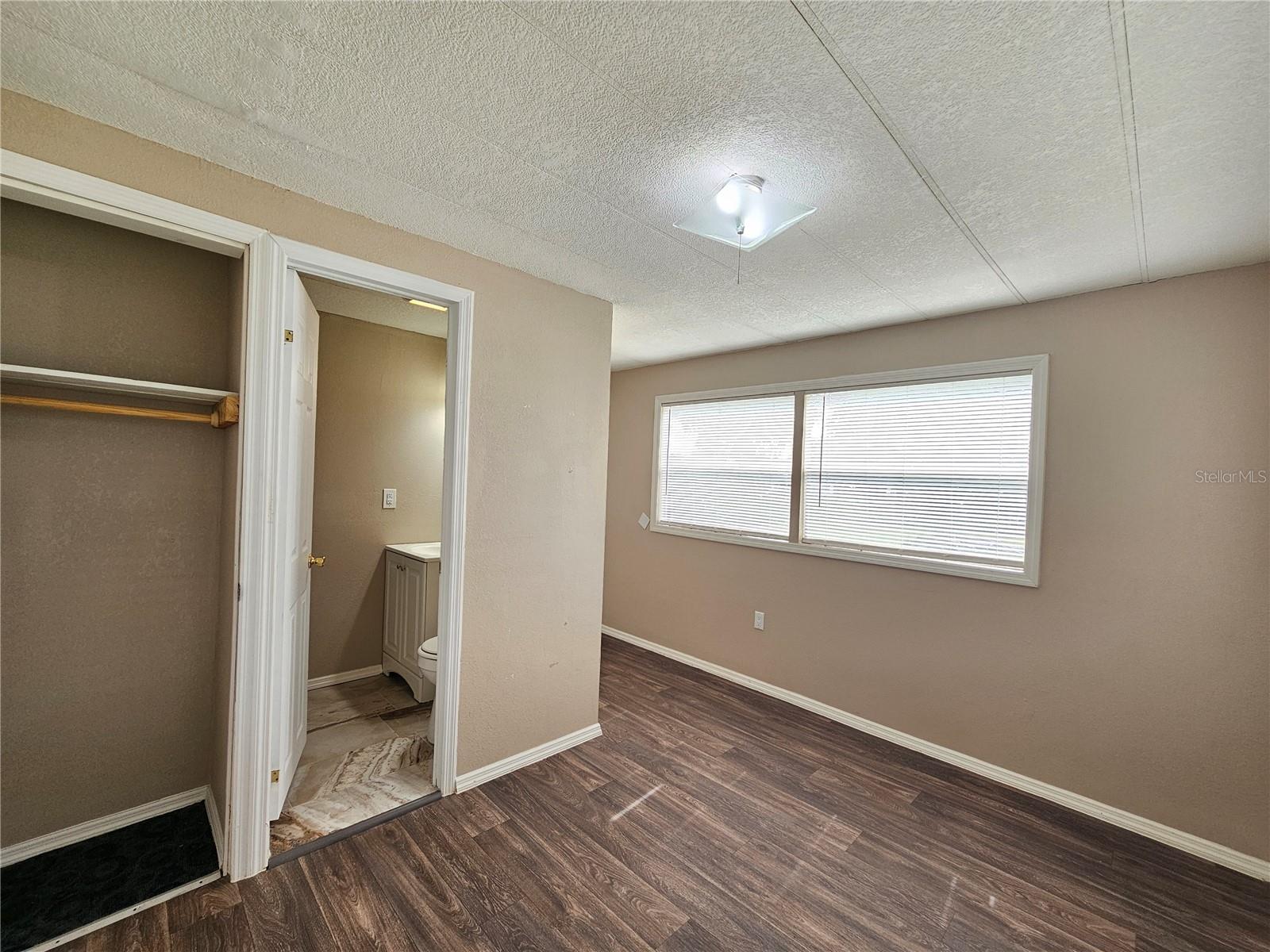 37826 DAUGHTERY RD — photo 15