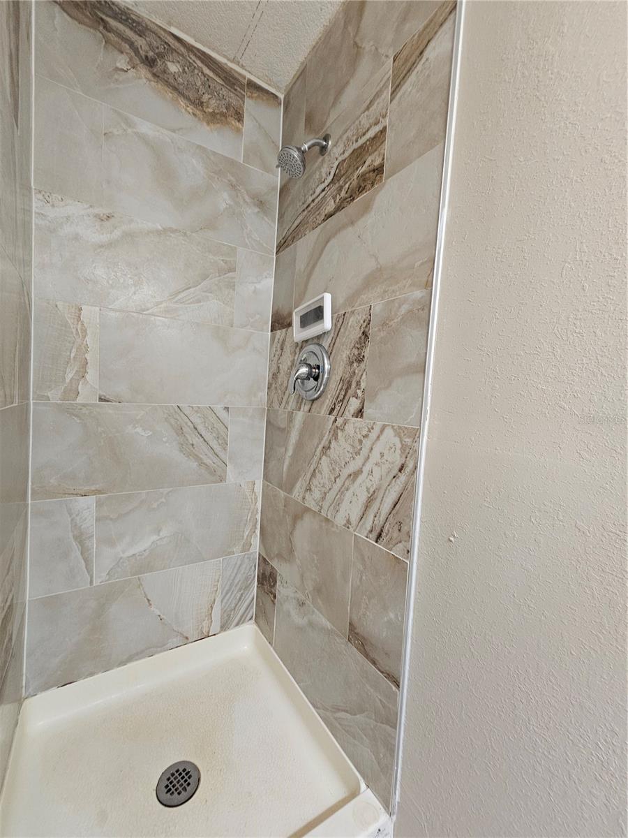 37826 DAUGHTERY RD — photo 17