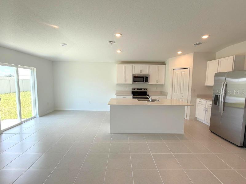 38396 PINDOS DR — photo 7