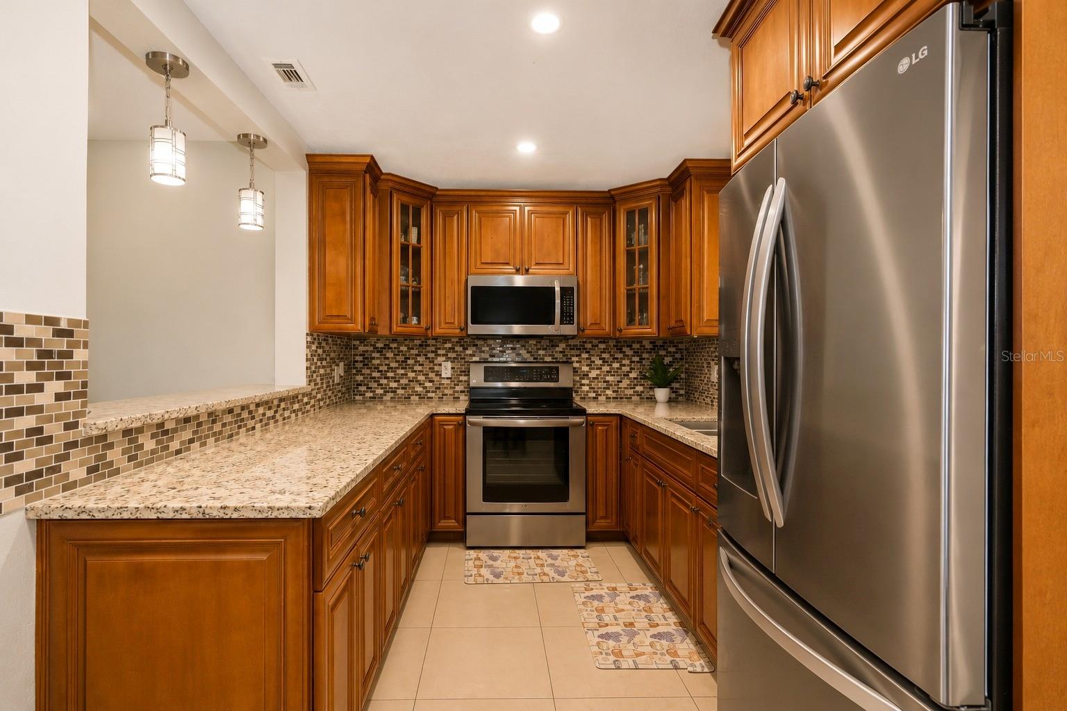 4409 W HANNA AVE — photo 3