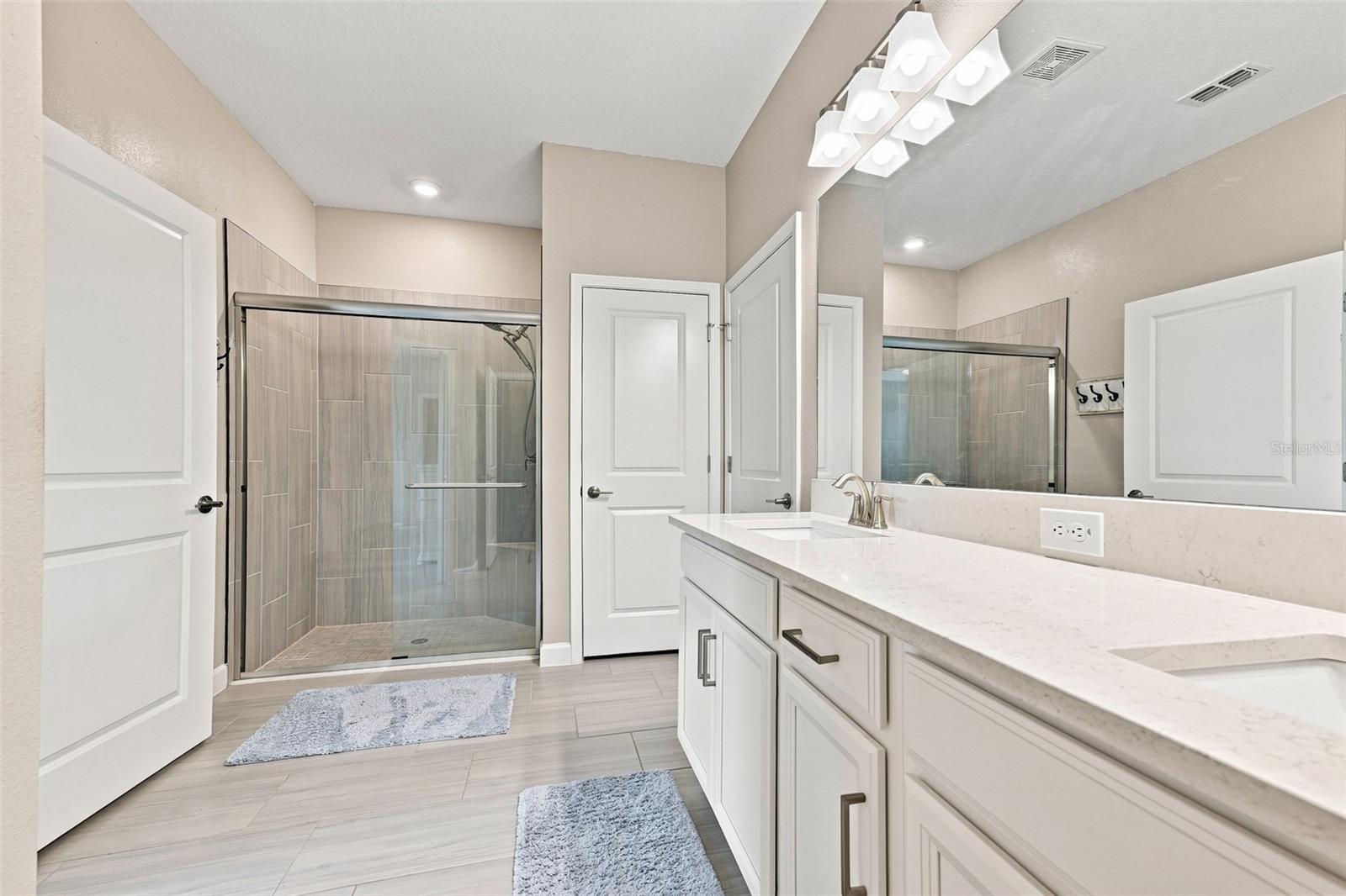 5231 WINDY GROVE DR — photo 34
