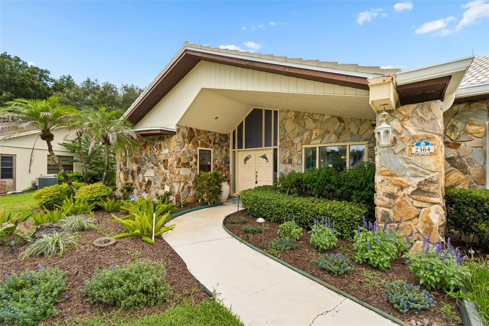 2364 VIOLET PL — photo 4