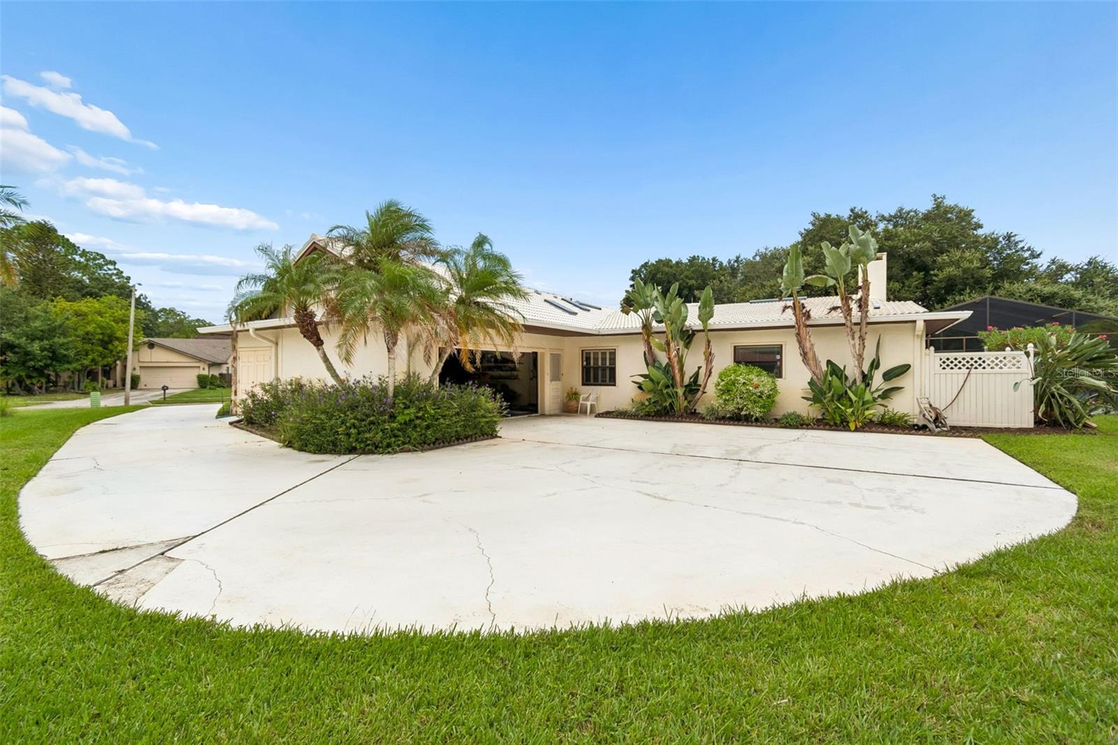 2364 VIOLET PL — photo 39