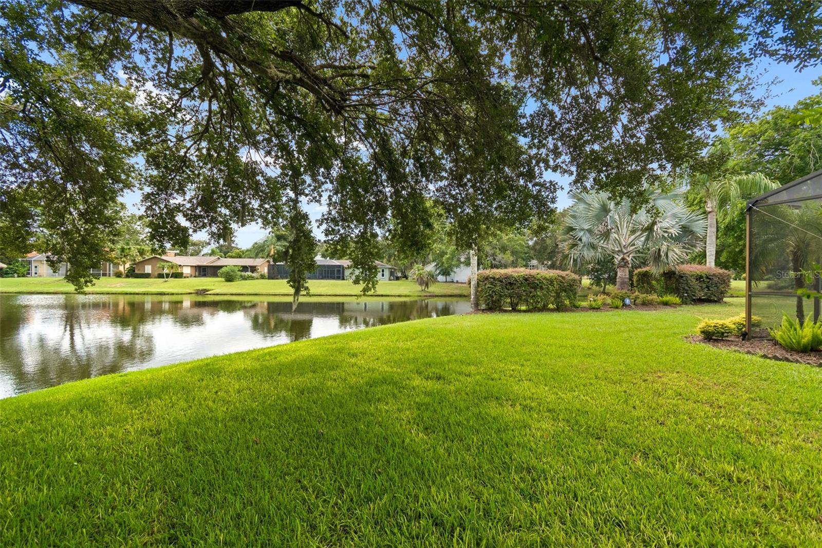 2364 VIOLET PL — photo 38