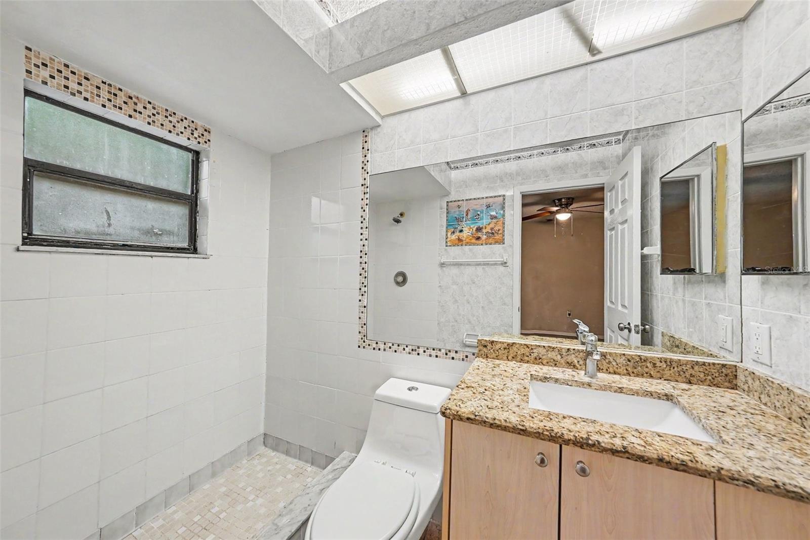 7623 BRAMBLEWOOD DR — photo 17