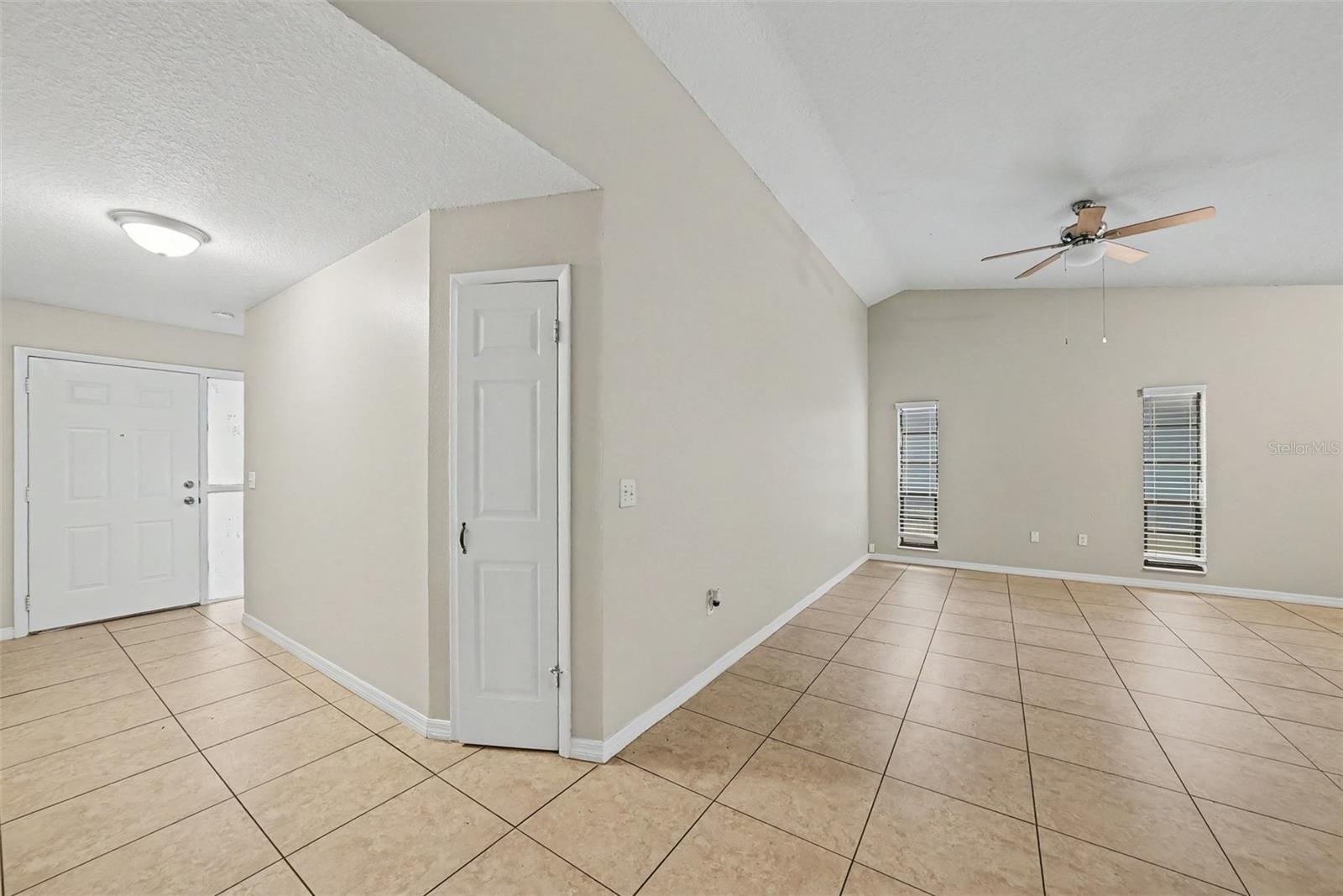 7623 BRAMBLEWOOD DR — photo 2