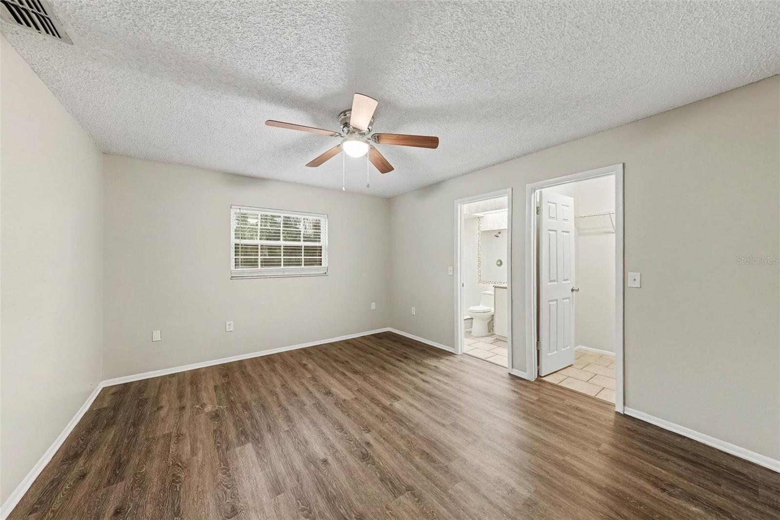 7623 BRAMBLEWOOD DR — photo 13