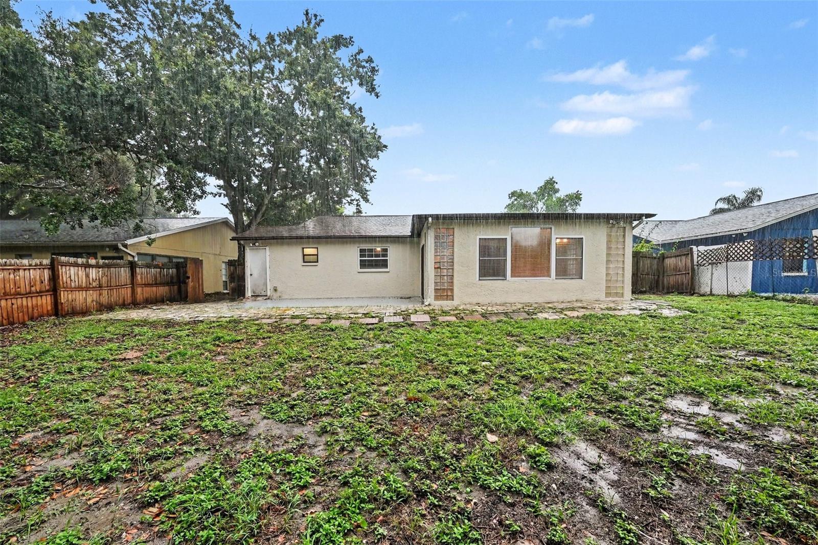 7623 BRAMBLEWOOD DR — photo 19