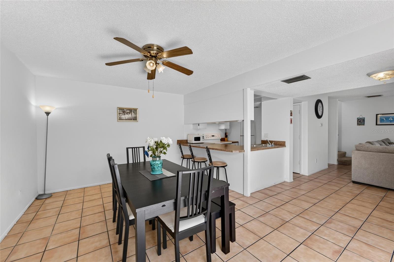 1131 LONGFELLOW RD — photo 12