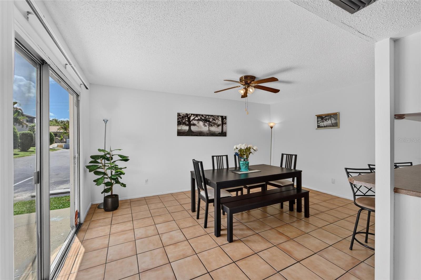 1131 LONGFELLOW RD — photo 11